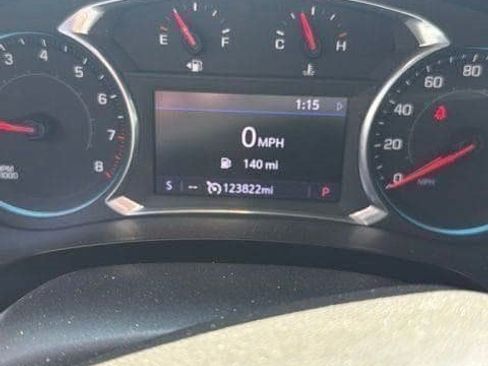 Used 2020 Chevrolet Traverse LT FWD image 4