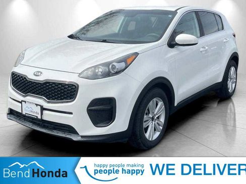 Used 2018 Kia Sportage LX image 1