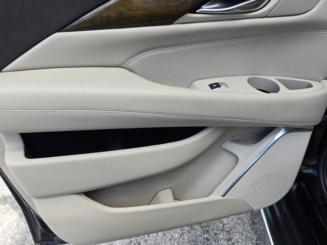 Used 2018 Cadillac Escalade ESV Premium Luxury AWD/4WD image 52