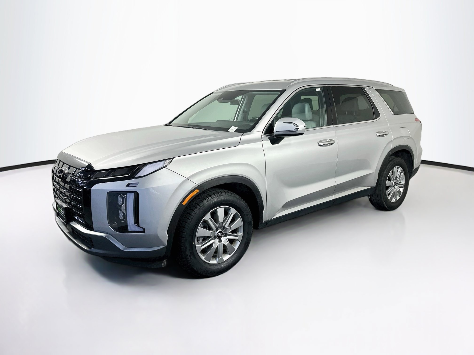 Used 2025 Hyundai Palisade SEL FWD image 3