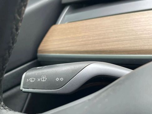 Used 2023 Tesla Model 3 Standard Range image 35