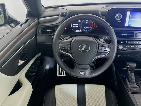 Used 2023 Lexus ES 350 F Sport image 18