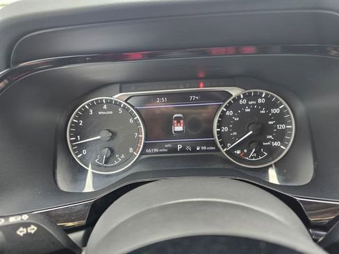 Used 2022 Nissan Pathfinder SL w/ SL Premium Package AWD/4WD image 29