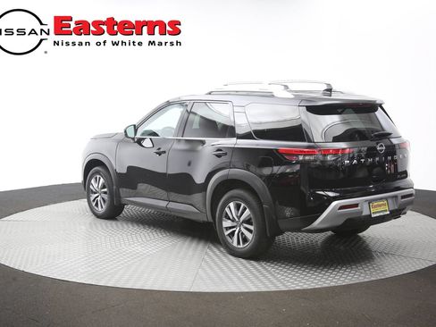 Used 2023 Nissan Pathfinder SL AWD/4WD image 64