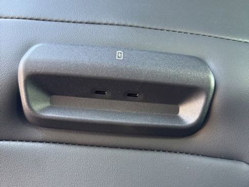 New 2025 Ford Expedition Platinum w/ Stealth Performance Package image 56