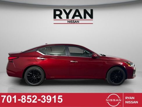 New 2025 Nissan Altima 2.5 SV w/ SV Special Edition Package image 4