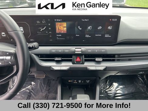 Certified 2025 Kia K4 EX FWD image 36