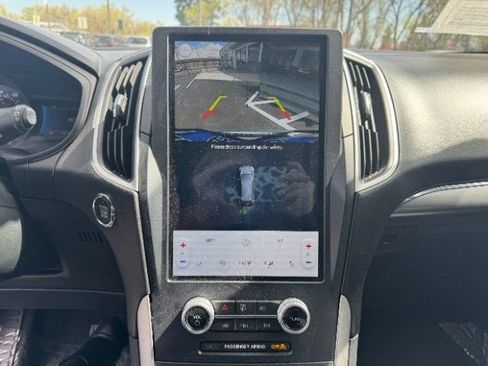 Used 2022 Ford Edge SEL AWD/4WD image 36