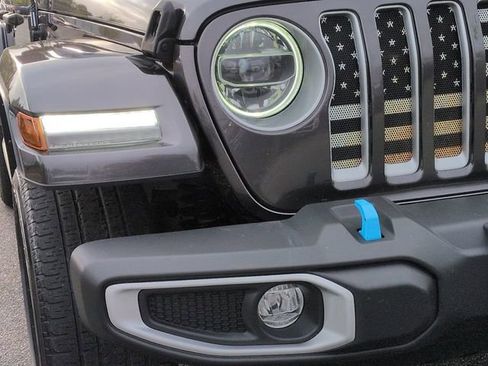 Certified 2022 Jeep Wrangler Unlimited Sahara w/ Cold Weather Group image 11