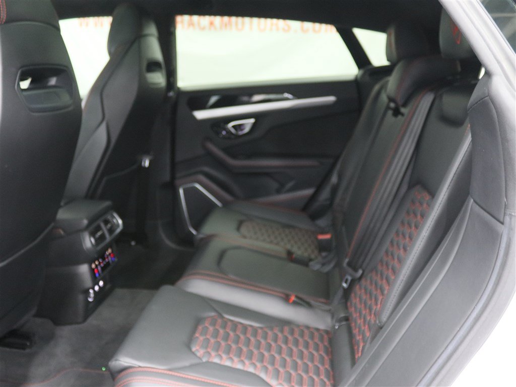 Used 2021 Lamborghini Urus AWD/4WD image 17