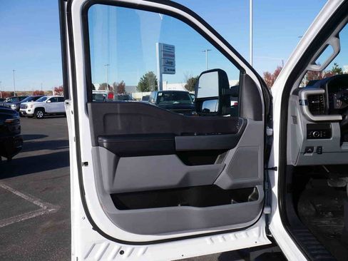 Used 2023 Ford F250 XLT w/ 360-Degree Camera Package image 28