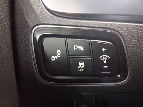 Used 2014 Hyundai Equus Signature RWD image 30