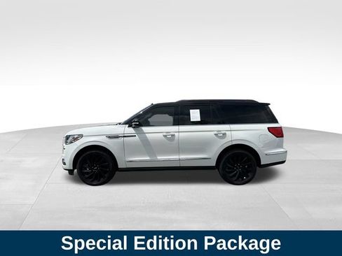 Used 2021 Lincoln Navigator Black Label w/ Special Edition Package AWD/4WD image 2