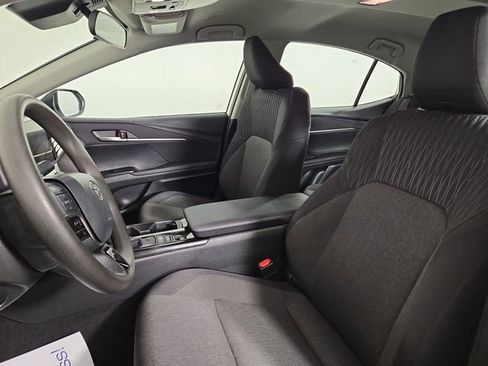Used 2025 Toyota Camry LE FWD image 13