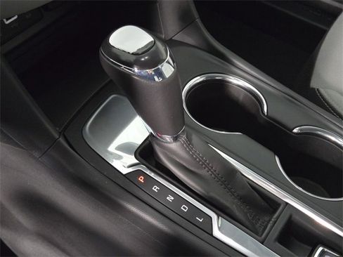 Used 2019 Chevrolet Equinox LT image 25