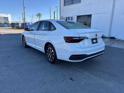 Used 2023 Volkswagen Jetta S image 3