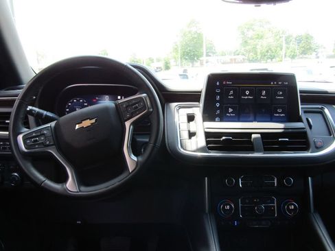 Used 2023 Chevrolet Suburban Premier w/ Texas Edition AWD/4WD image 5