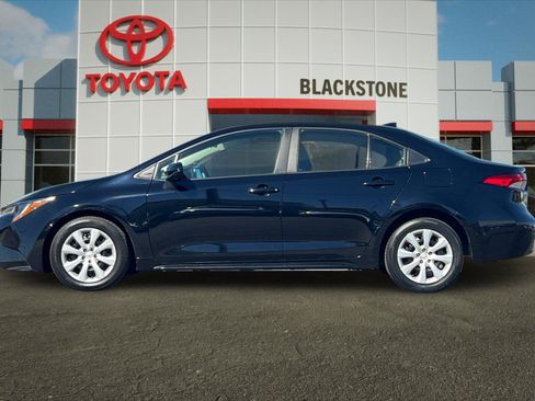 Used 2024 Toyota Corolla LE FWD image 6