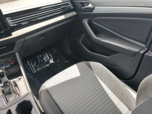 Certified 2025 Volkswagen Jetta S FWD image 14