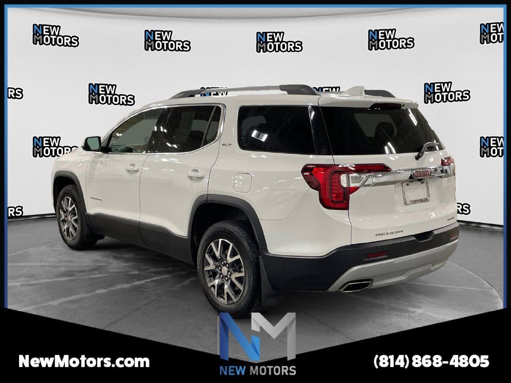 Used 2023 GMC Acadia SLT w/ Preferred Package AWD/4WD image 3