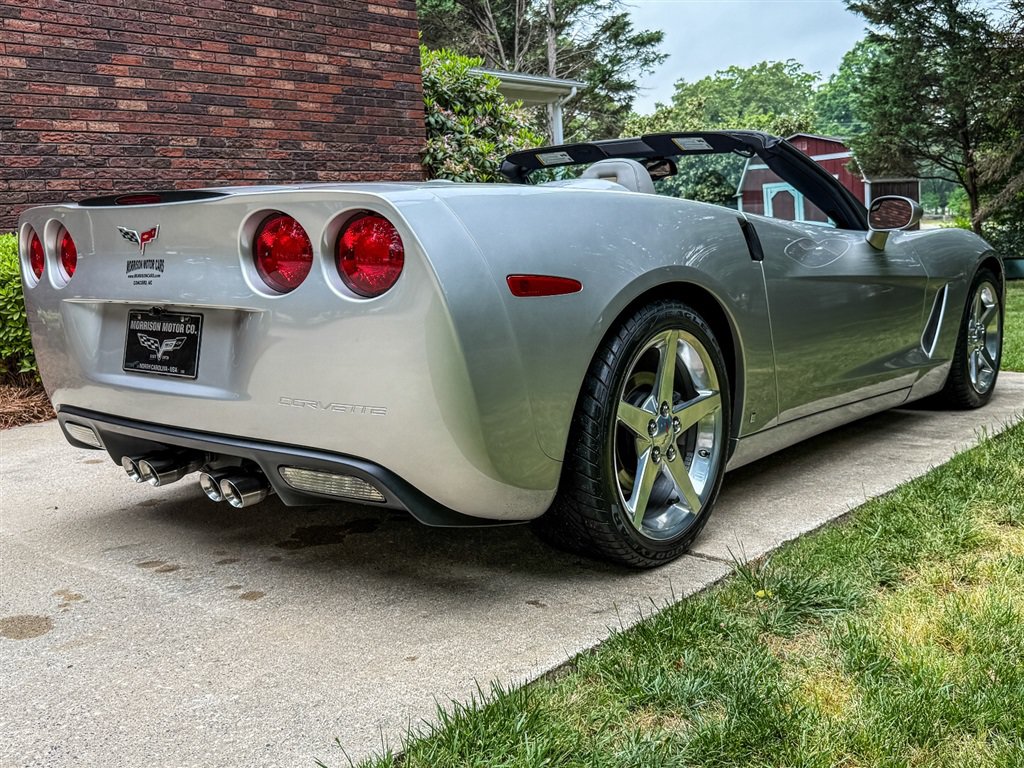 Used 2006 Chevrolet Corvette Convertible w/ Preferred Equipment Group RWD image 39