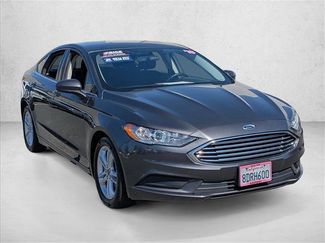 Used 2018 Ford Fusion SE w/ Fusion SE Technology Package video 3