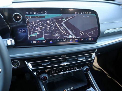 New 2026 Chevrolet Traverse LT w/ Midnight/Sport Edition image 25