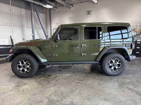 Used 2021 Jeep Wrangler Unlimited Rubicon AWD/4WD image 4