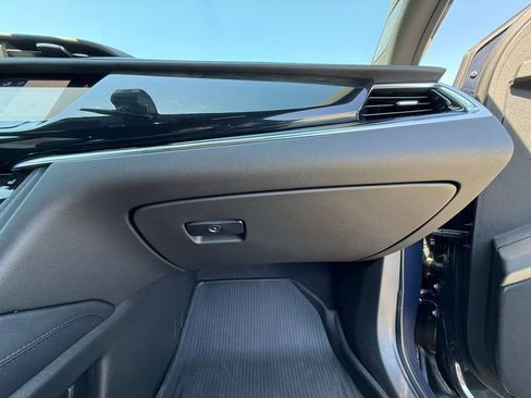 Used 2024 Cadillac XT6 Premium Luxury w/ LPO, Floor Liner Package AWD/4WD image 30