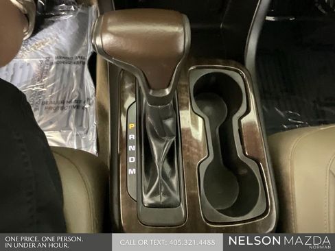 Used 2015 GMC Canyon SLT image 37