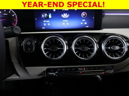 Used 2025 Mercedes-Benz CLA 250 4MATIC image 18