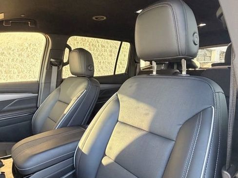 Certified 2025 Buick Enclave Preferred image 2