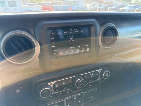 Used 2021 Jeep Gladiator Sport AWD/4WD image 10