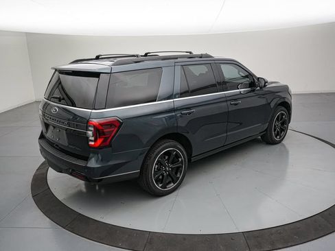 Certified 2024 Ford Expedition Limited AWD/4WD image 4