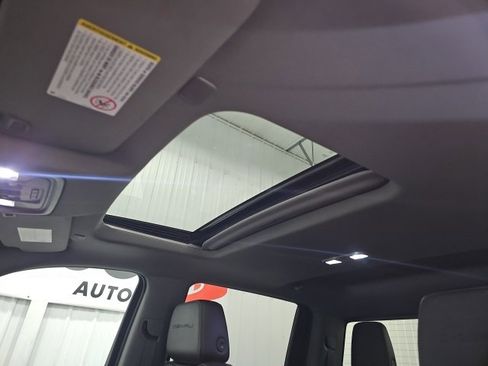 Used 2021 GMC Sierra 3500 Denali w/ Denali Ultimate Package image 33