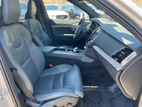 Certified 2023 Volvo XC90 B6 Ultimate AWD/4WD image 18