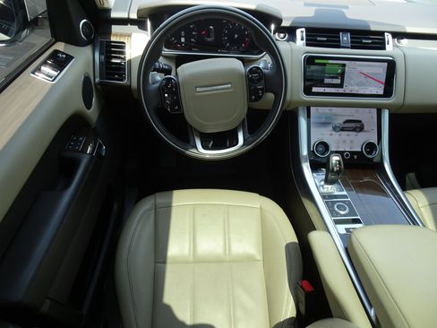 Certified 2022 Land Rover Range Rover Sport HSE Silver Edition AWD/4WD image 17