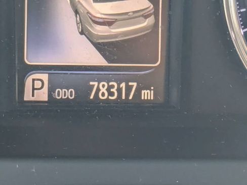 Used 2015 Toyota Camry LE FWD image 28