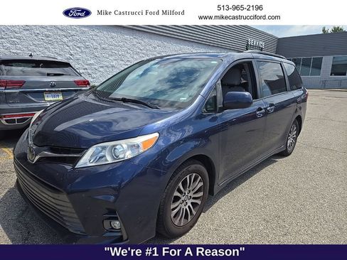 Used 2020 Toyota Sienna XLE FWD image 1