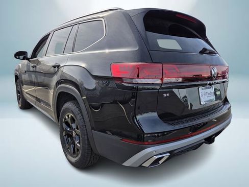 New 2026 Volkswagen Atlas Peak Edition image 3