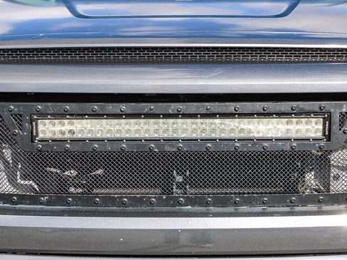 Used 2016 Toyota Tundra SR5 w/ TRD Off Road Package image 11