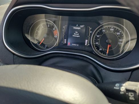 Used 2020 Jeep Cherokee Latitude Plus image 20