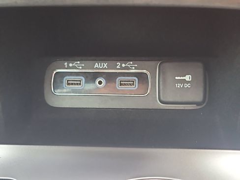 Used 2019 Jeep Grand Cherokee Laredo RWD image 29
