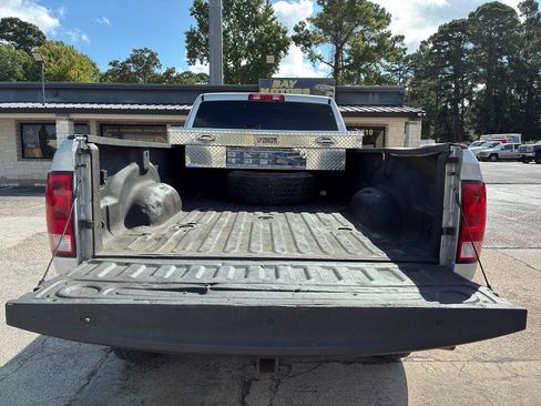 Used 2018 RAM 2500 Tradesman w/ Chrome Appearance Group AWD/4WD image 33
