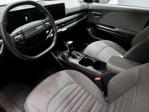 Used 2025 Kia K4 EX image 23