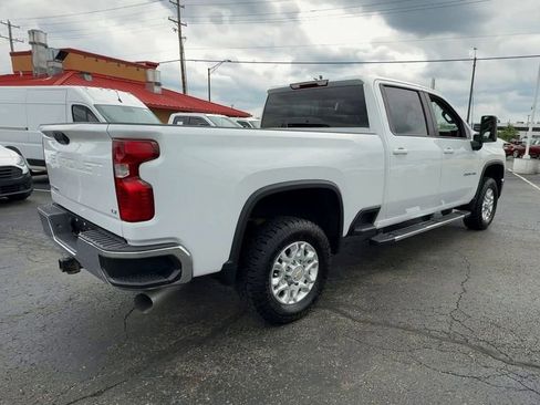 Used 2024 Chevrolet Silverado 2500 LT AWD/4WD image 8