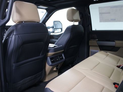 New 2026 Ford F250 Lariat w/ Chrome Package image 29