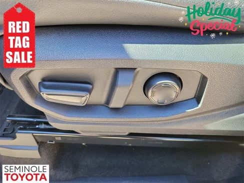 Used 2024 Toyota Tacoma TRD Off-Road image 17