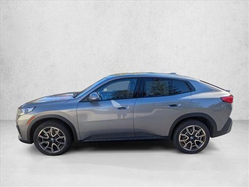 New 2026 BMW X2 xDrive28i w/ Convenience Package image 9
