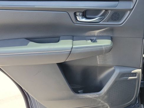 Certified 2025 Honda CR-V Sport-L image 17